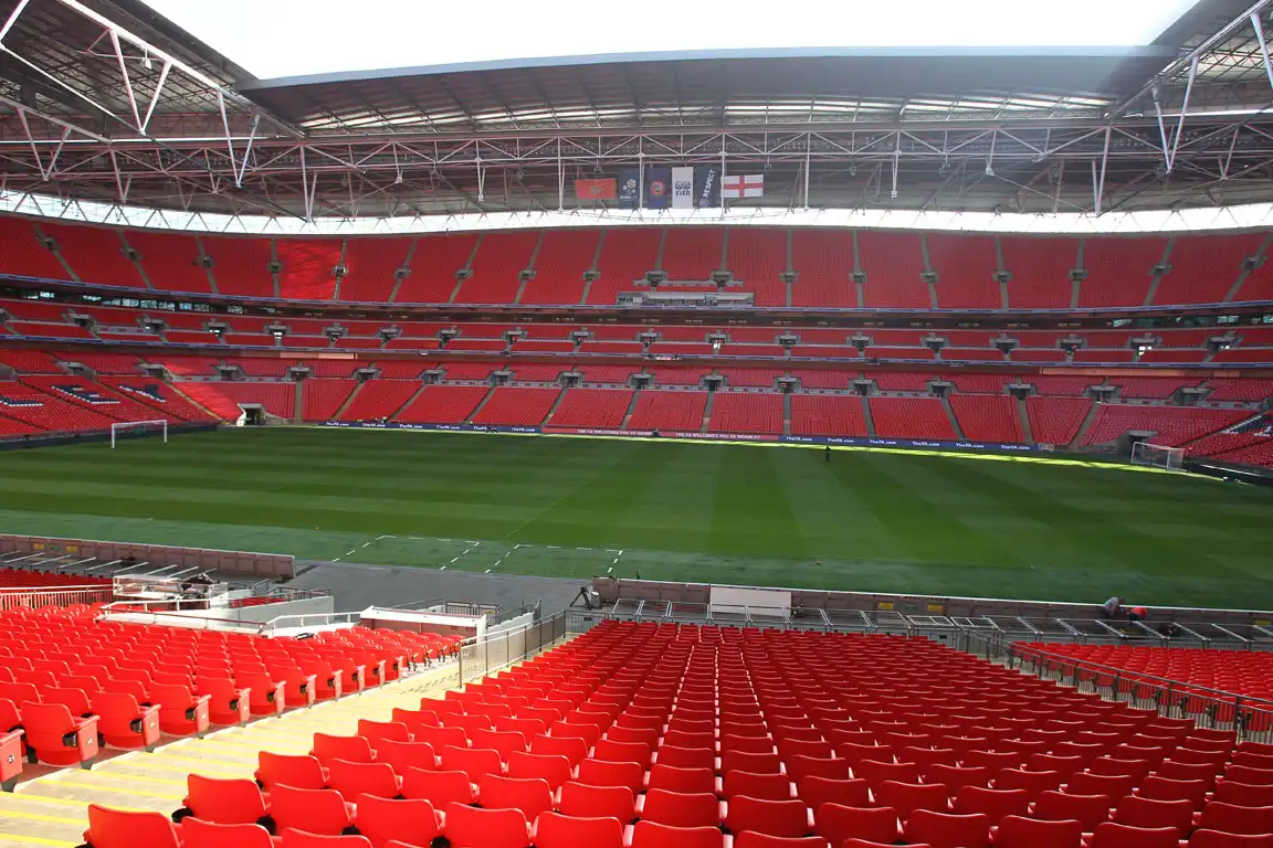 Utsikt fra North Stand nedre nivå 143