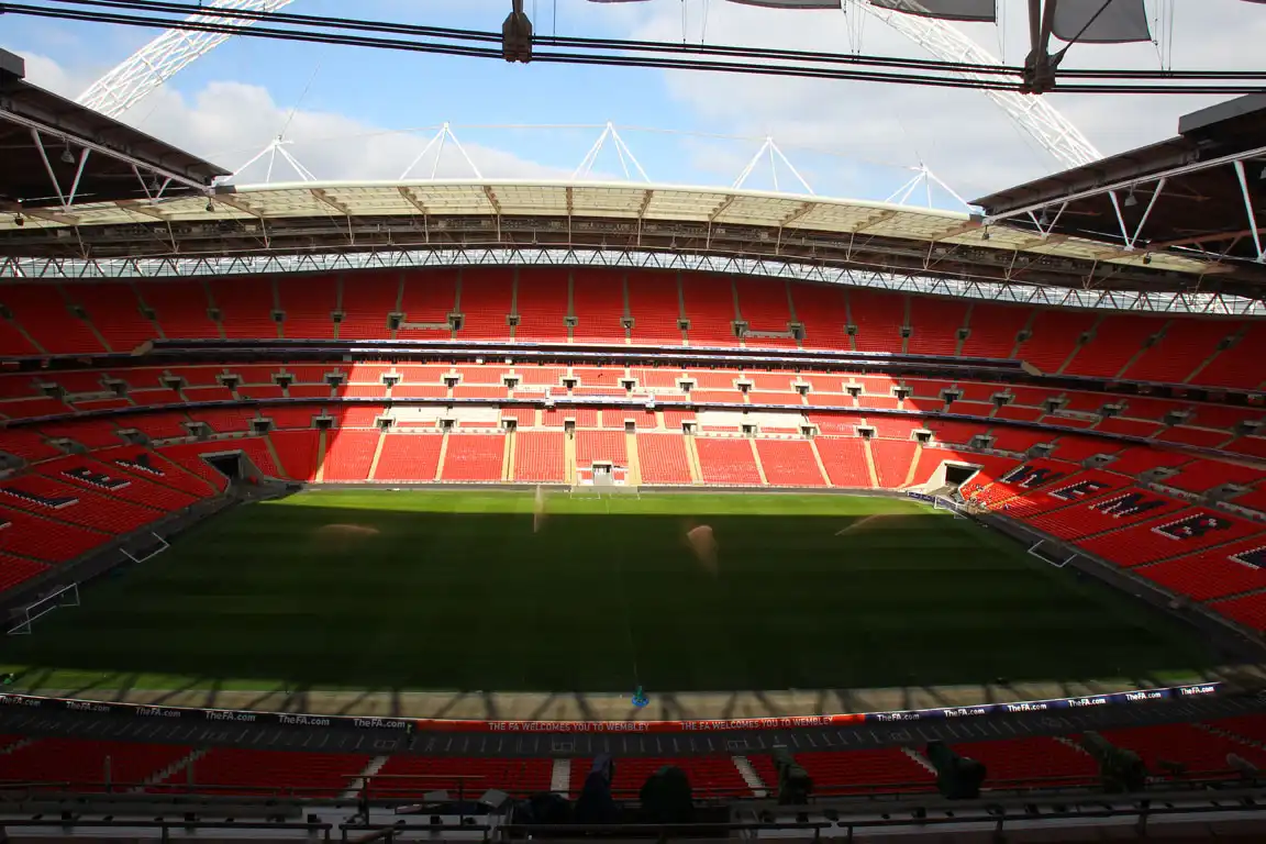 Utsikt fra South Stand øvre nivå, blokk 527