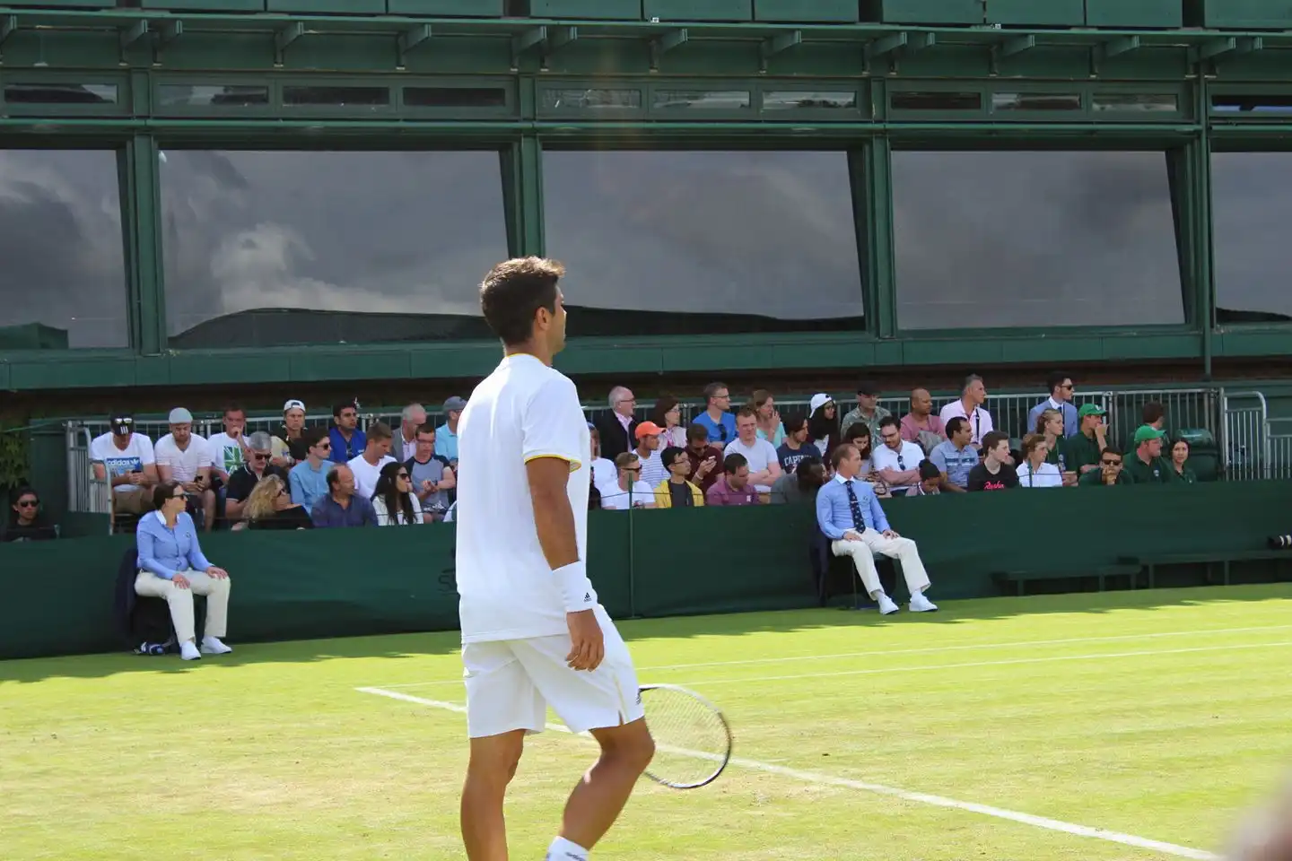 Foto af tennisspiller på Wimbledon-bane