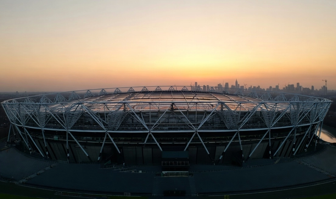 Slik kjøper du West Ham United bortebilletter background image