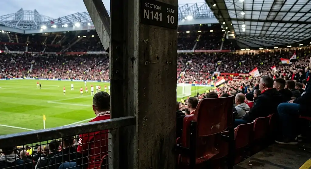 Værste sted at sidde på Old Trafford background image