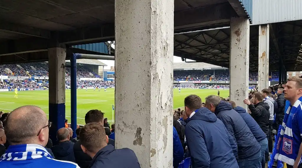 Værste Steder at Sidde på Portman Road background image
